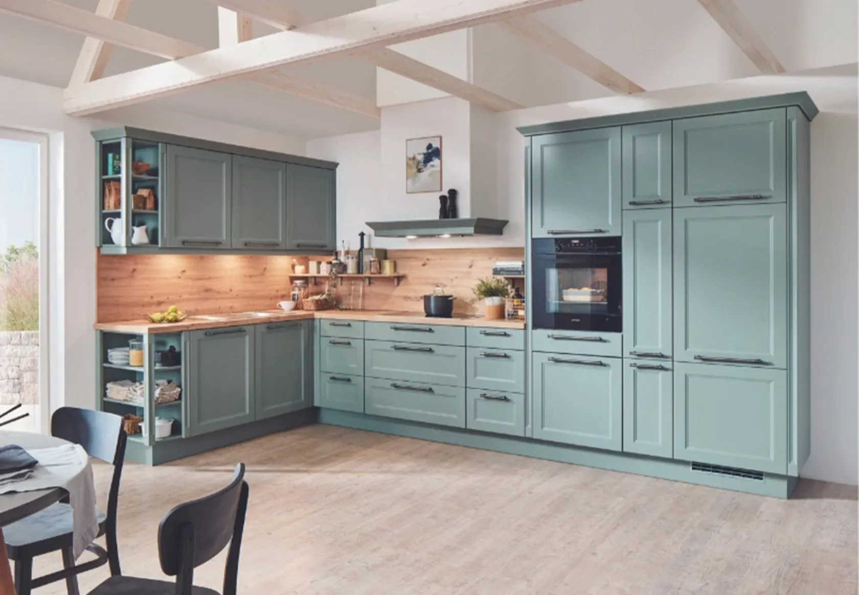 gruene L-Kueche im Landhausstil