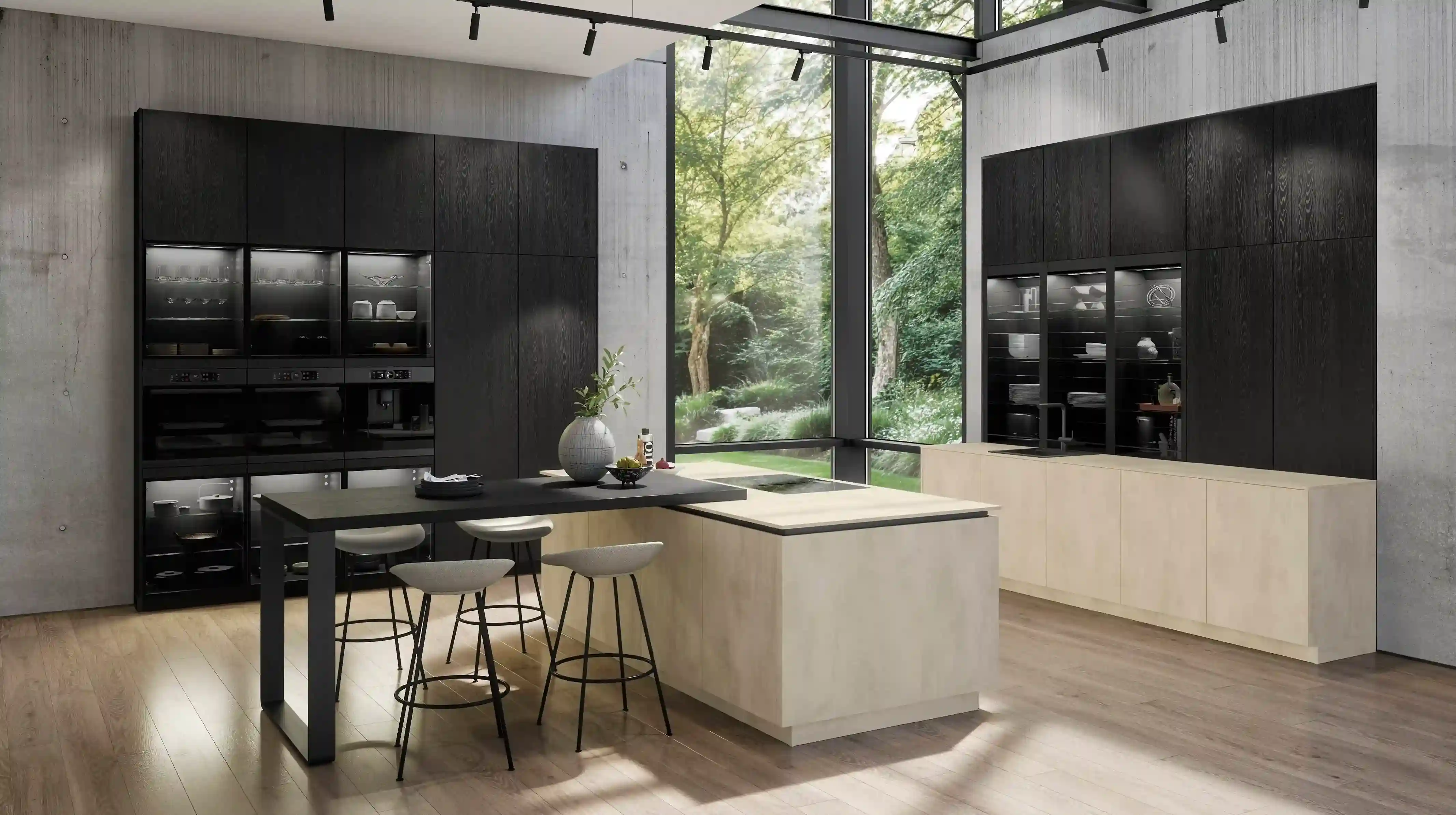 Inselküche mit beigen Fronten und schwarzen Glasschränken als moderne zweifarbige Küche mit elegantem Design Inselküche mit beigen Fronten und schwarzen Glasschränken als moderne zweifarbige Küche mit elegantem Design